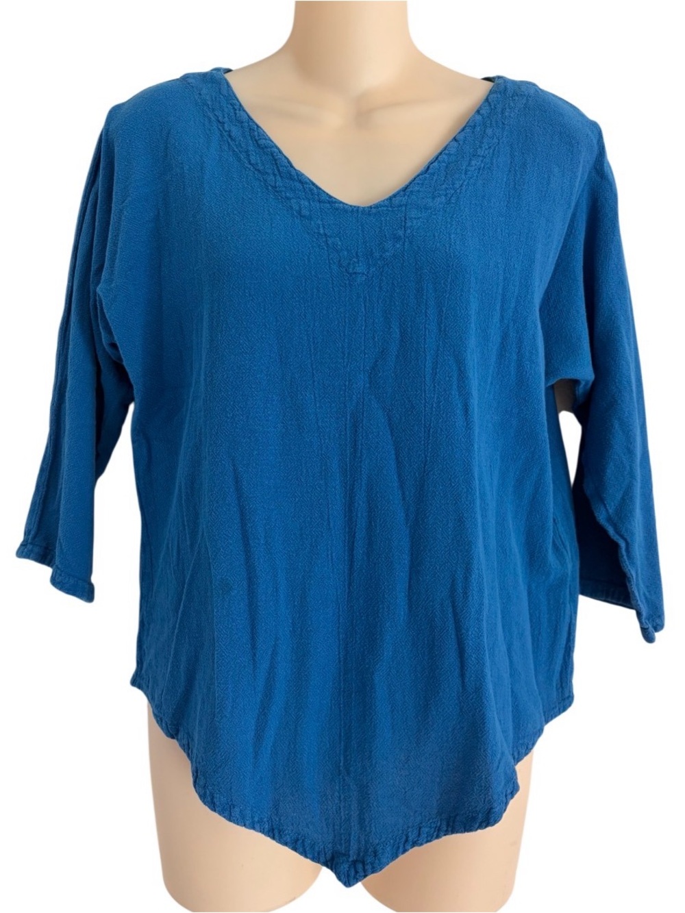 Oh My Gauze Lynn Top V-Neck 3/4 Sleeve Handkerchief Hem OMG 1 Size Medium